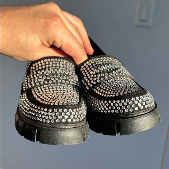Madden NYC Black and Silver Loafers - Picture 4 of 4